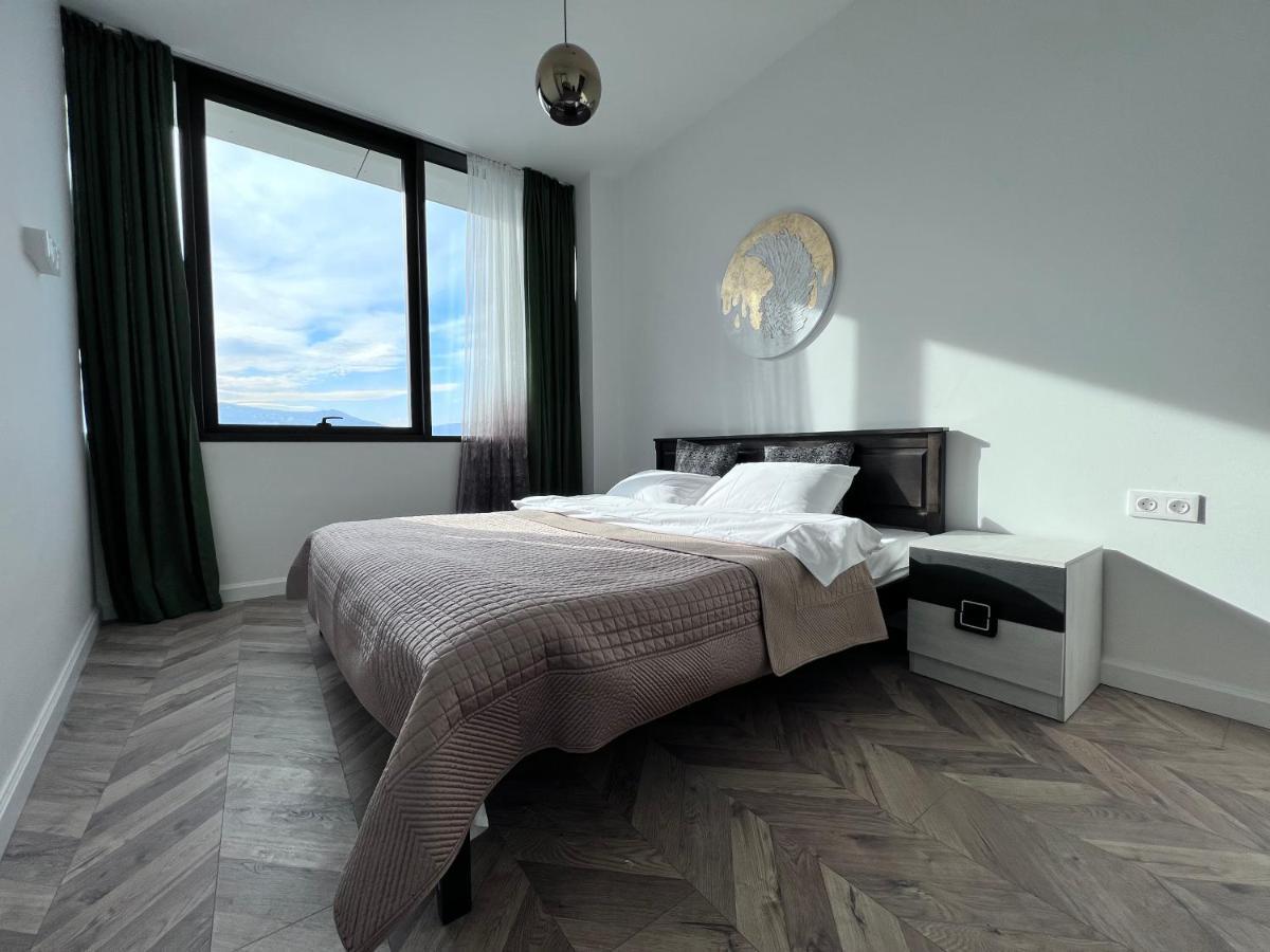 Apartment In Axis Towers, Tbilisi Business Center Exterior photo